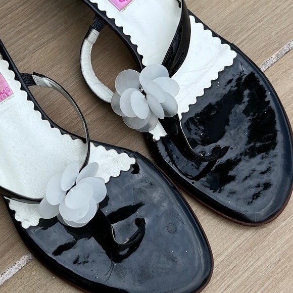 Lilly Pulitzer Y2K Kitten Heels Sandals Size 9.5 Patent Leather - Picture 2 of 11